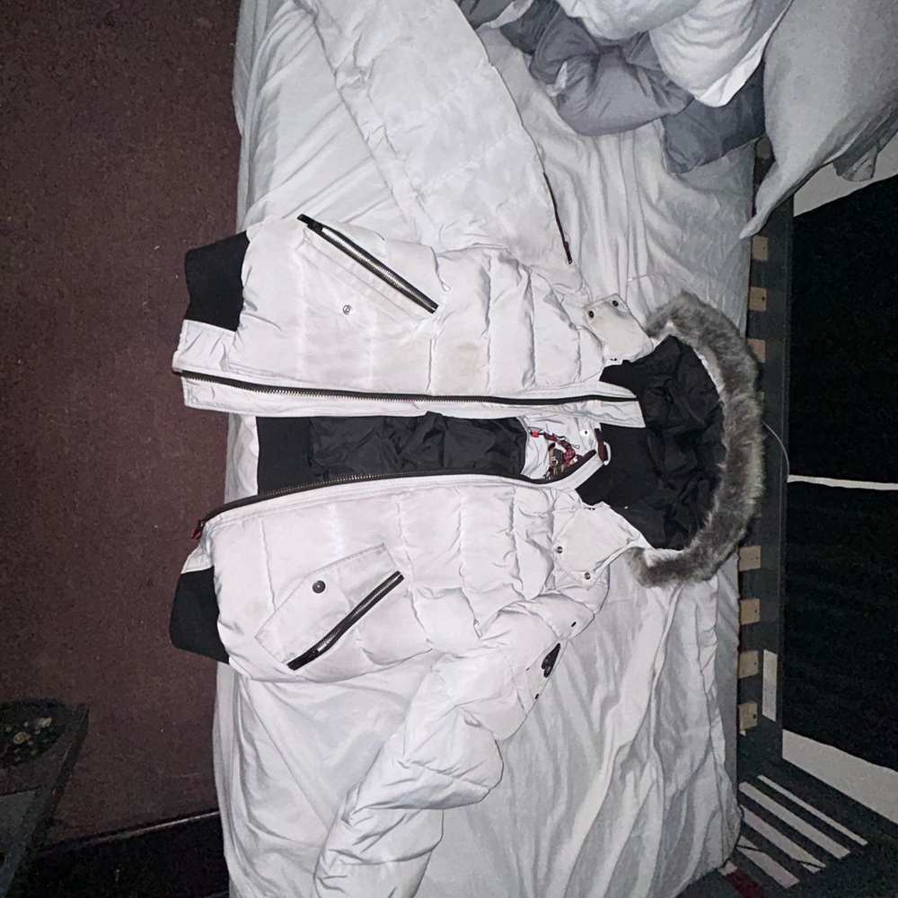 Moose Knuckles White Jacket with Black Accents